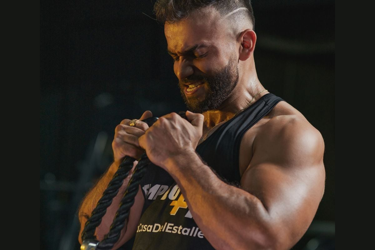 Isometric Bicep Exercises: 9 Best Static Holds for Strength & Rehab Cable Biceps Static Curl