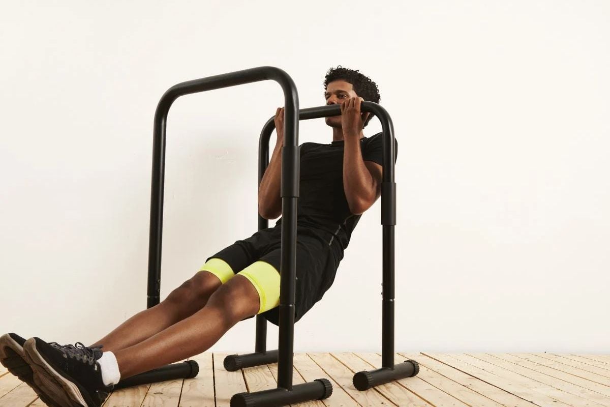 Isometric Bicep Exercises: 9 Best Static Holds for Strength & Rehab Inverted Row Biceps Curl Hold
