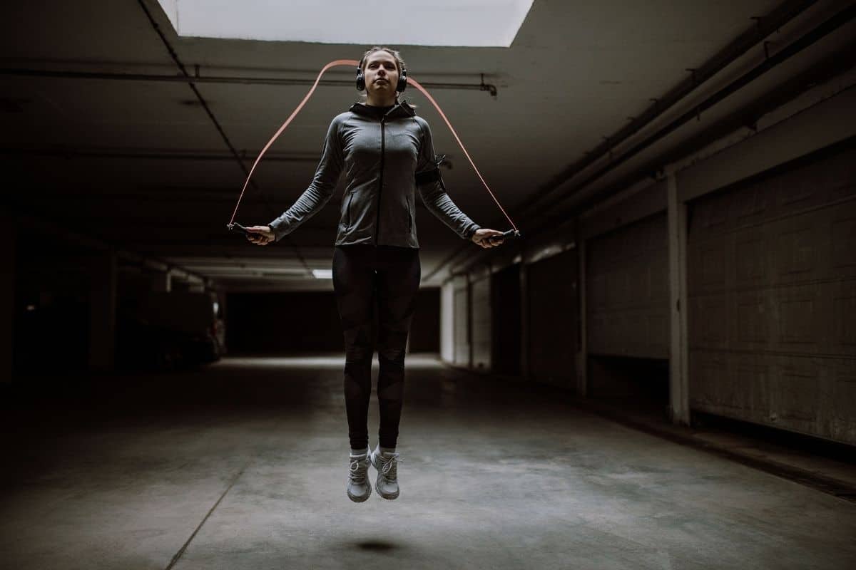 14 Best Examples of Anaerobic Exercise Jumping Rope HIIT Workout